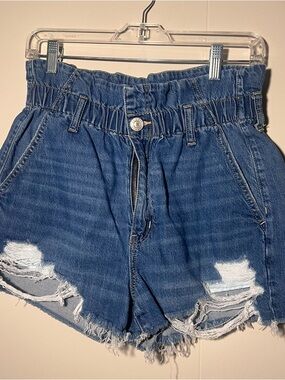 American Eagle High-Waist Distressed Denim Mom Shorts Size 8